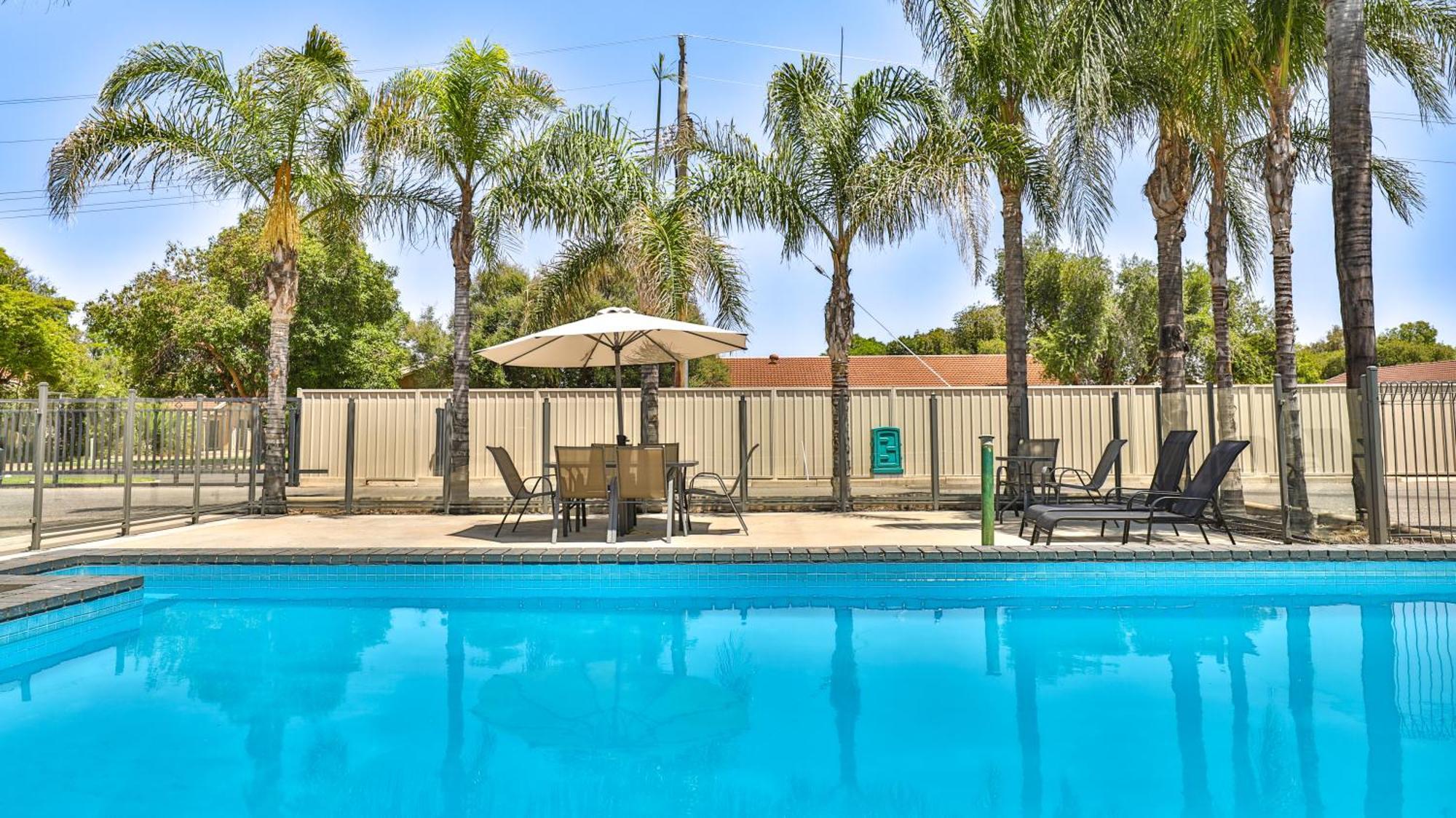 Cottonwood Motor Inn Mildura Exterior photo