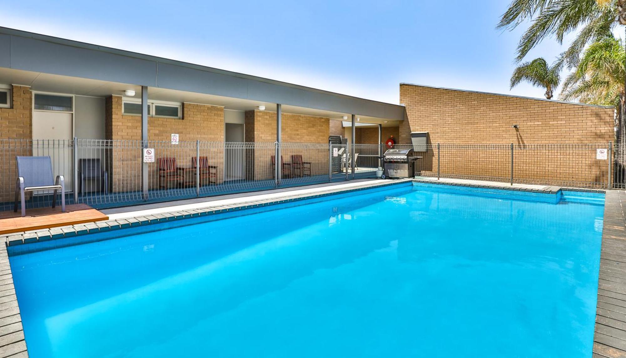 Cottonwood Motor Inn Mildura Exterior photo