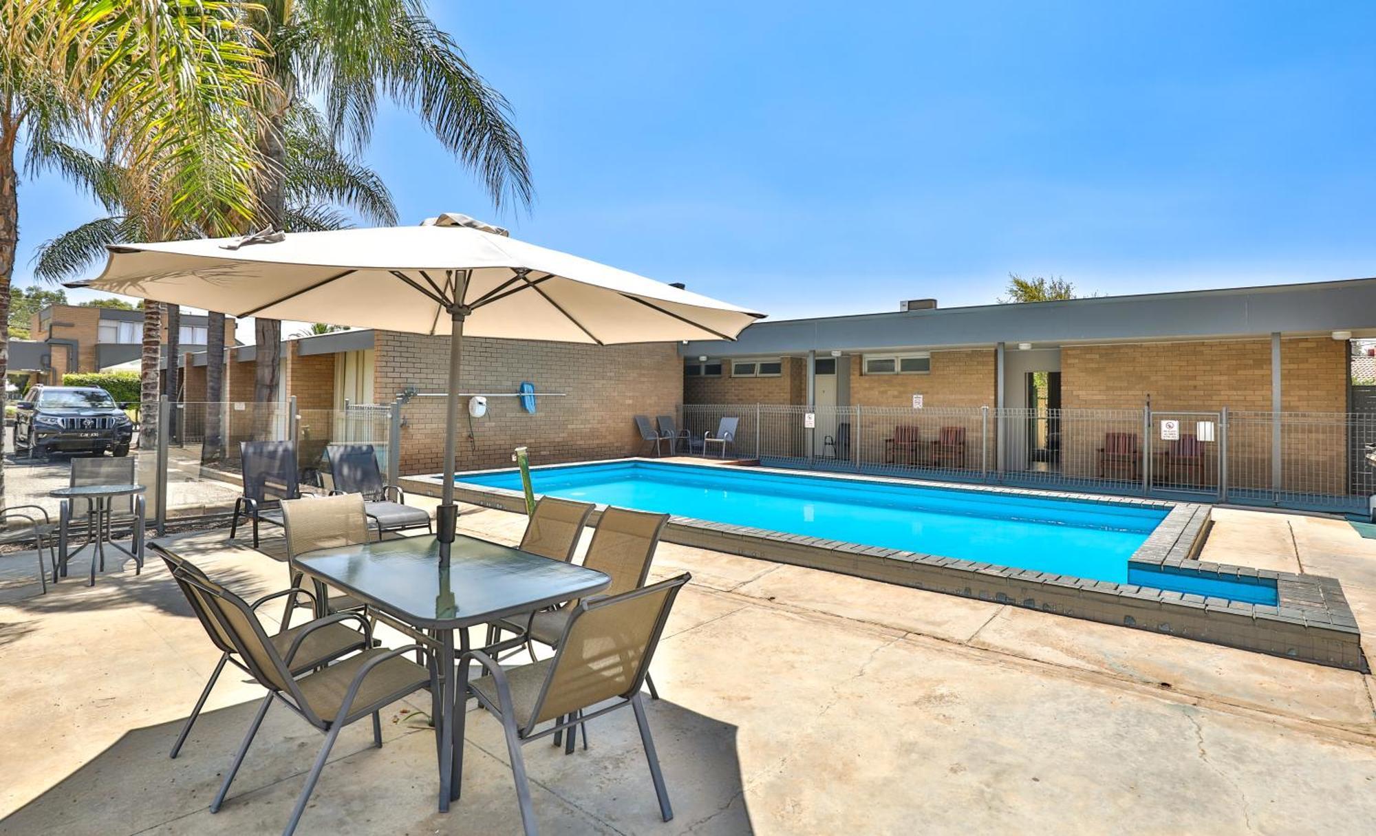 Cottonwood Motor Inn Mildura Exterior photo